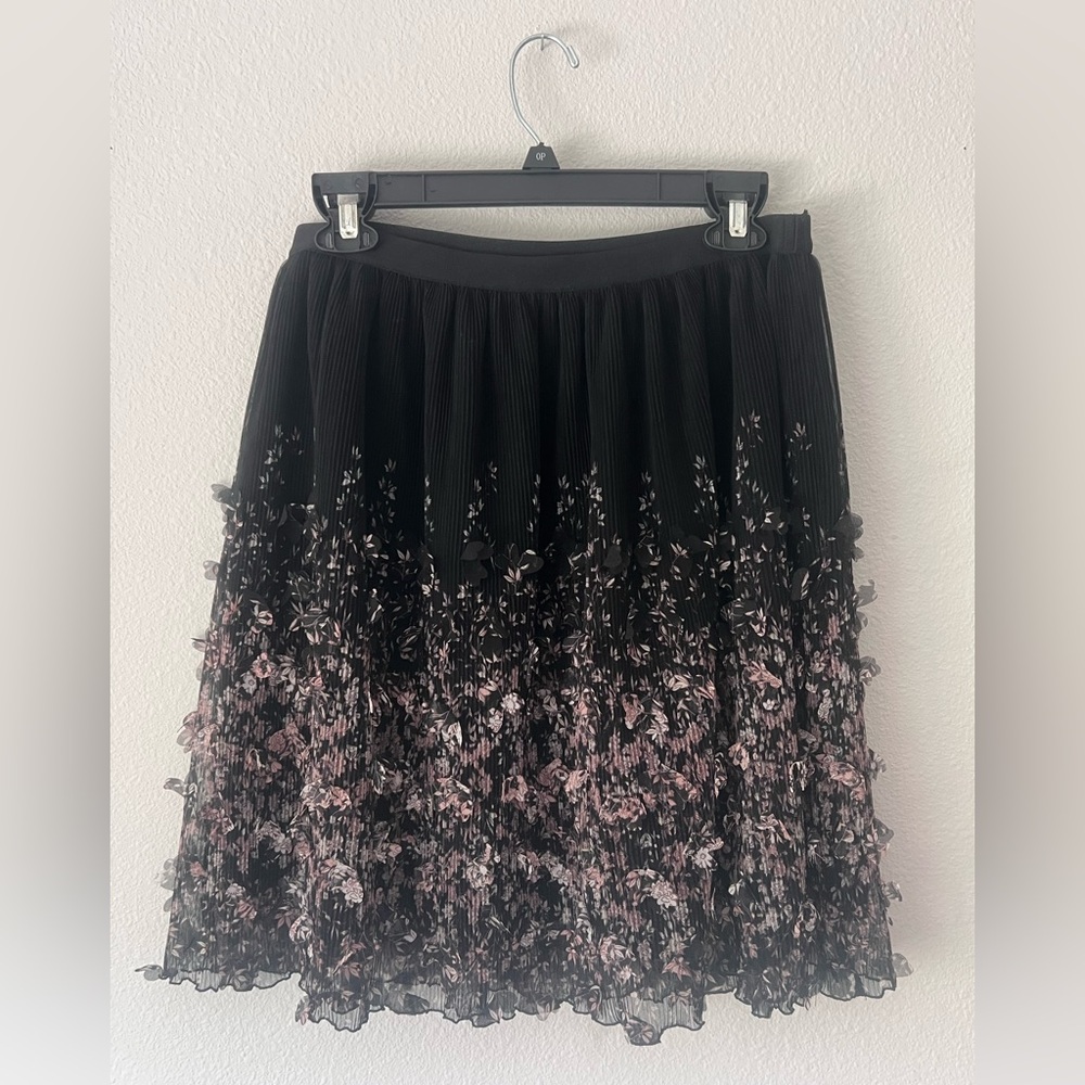 || 3D CUT-OUT FLUTTER BUTTERFLY || A LINE PLEATED SKIRT ||
